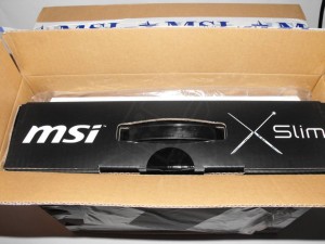 msi-x320-unboxing-001
