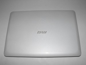 msi-x320-unboxing-012