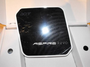 acer-aspire-revo-unboxing-2