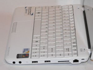 msi-wind-u200-right-side