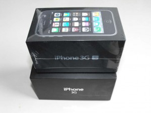 iPhone 3G vs. iPhone 3GS - Box 2