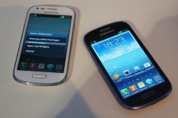 Samsung Galaxy S III mini - 1