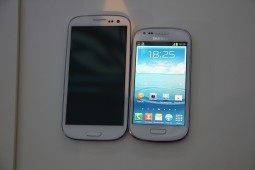 Samsung Galaxy S III mini - 3
