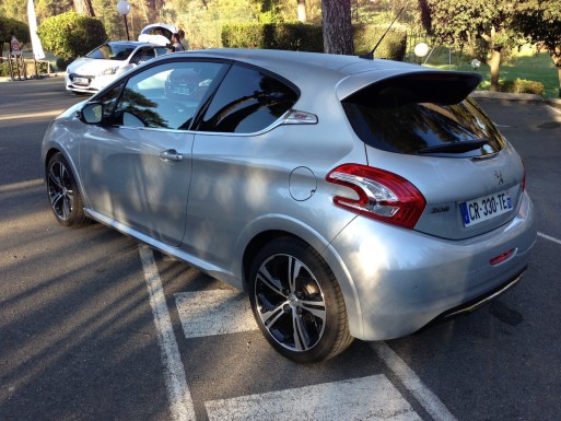 Peugeot 208 GTI - 3