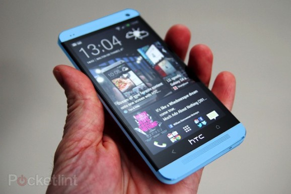 HTC One blau