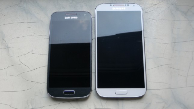 Galaxy S4 Mini Hands On - 13