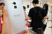 htc-one-max-back