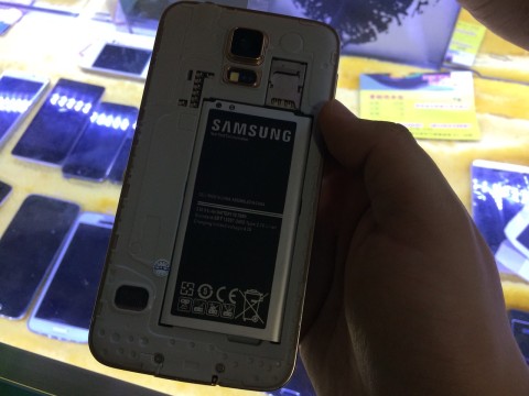 Samsung Galaxy S5 Fake 4
