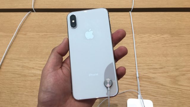 Apple iPhone X - 5